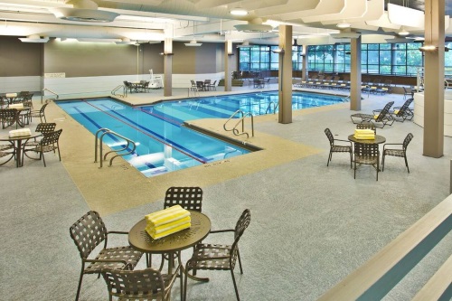 Hilton Chicago Oak Brook Hills Resort binnenzwembad